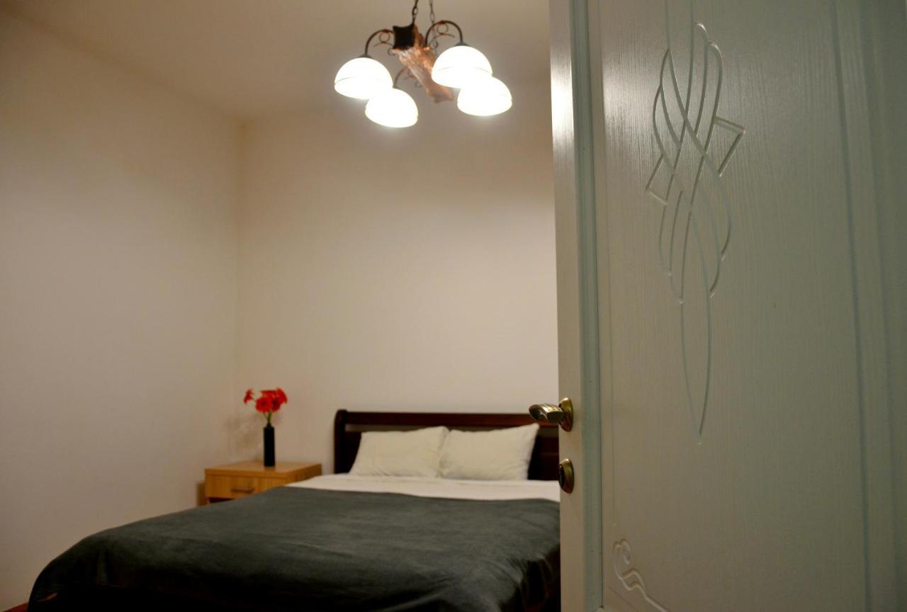 Brand New Apartment In City Center Лвив Екстериор снимка