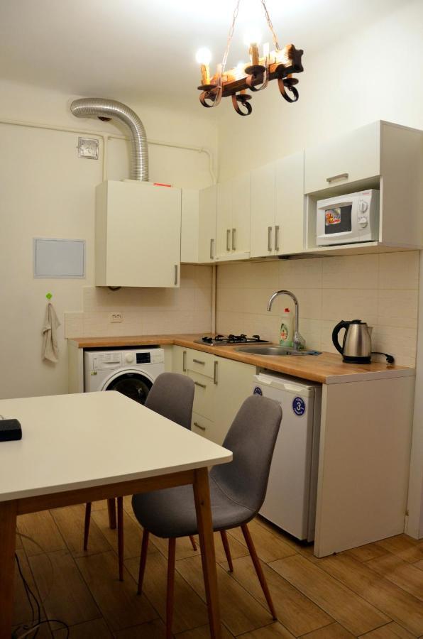Brand New Apartment In City Center Лвив Екстериор снимка